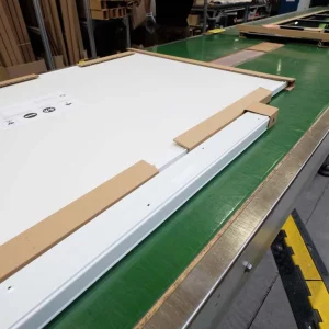tapis-emballage-film-plastique-et-calage-carton-v3-9d9b9c8e
